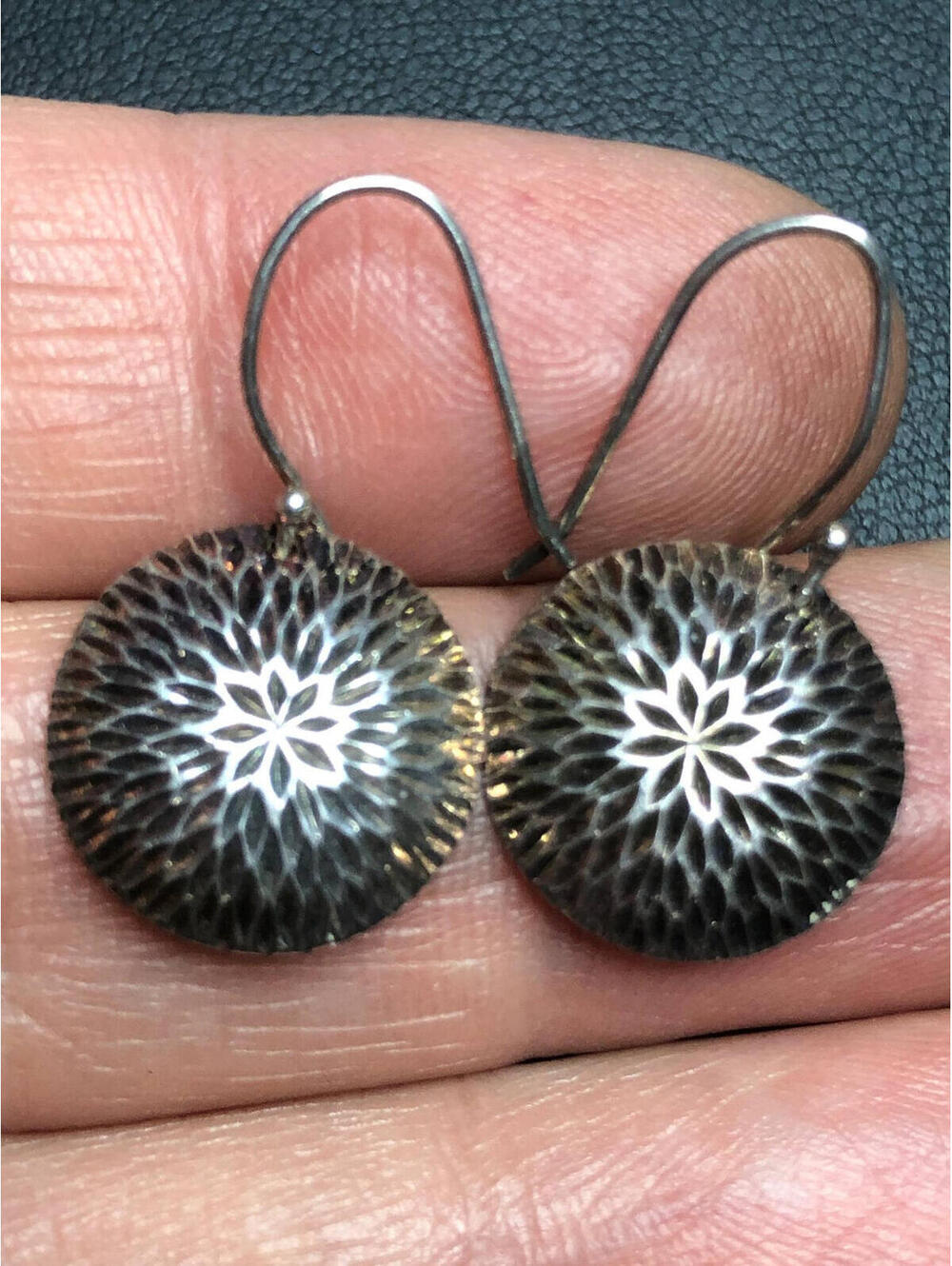 5027 Jacmel Mauritius JCM 925 Sterling etched disc earrings 2.1 grams
